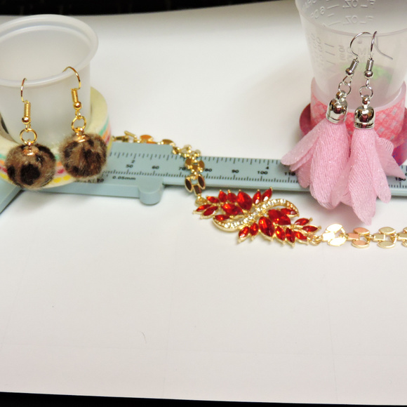Fun and Fancy Mix ... Jewelry Bundle ... NWOT - Picture 8 of 9